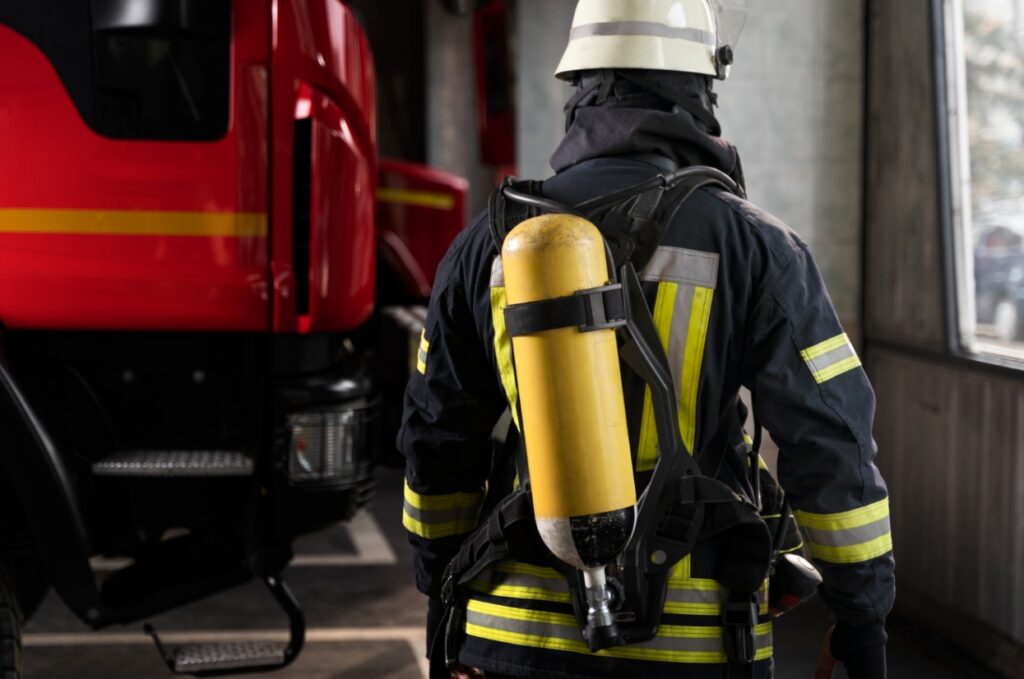 Interwencja służb ratunkowych związana z podejrzeniem o wycieku gazu w Świdnicy